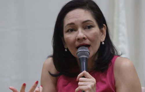 Yellow priestess Hontiveros should stop the hypocrisy